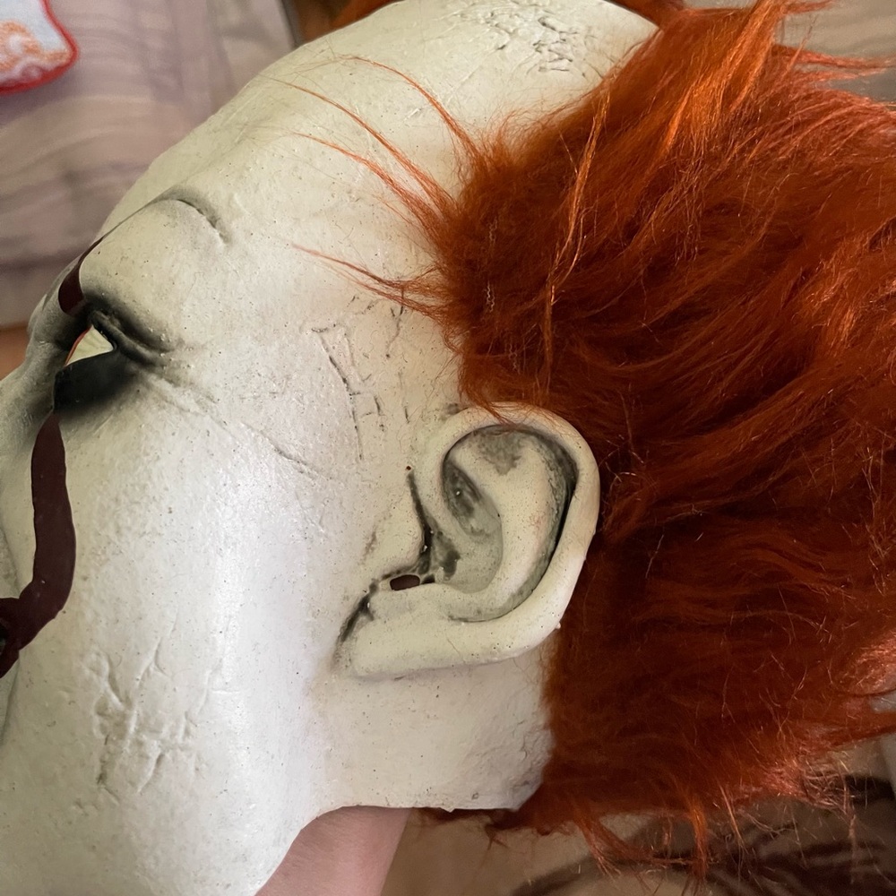Pennywise Mask from the new Stephen King movie IT - Picture 6 of 14